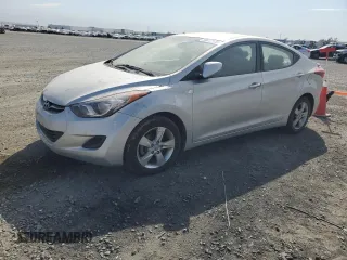 2013 Hyundai Elantra GLS z VIN KMHDH4AE9DU726235, wystawiony jako Copart lot #59017135 z przebiegiem Nie podano mil oraz Szkoda całkowita • Salvage title. Historia ofert i sprzedaży dostępna na DreamBid. Obrazek 1.