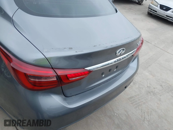 2018 Infiniti Q50 3.0t LUXE with VIN JN1EV7AP1JM362833, listed as a IAAI auction lot 41934415 with 91,970 mi miles. Bid and sale history available at carsss.com. Image 18.