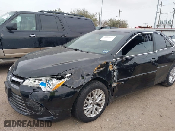 2017 Toyota Camry XLE with VIN 4T1BF1FK0HU344840, listed as a IAAI auction lot 41802154 with 132,807 mi miles. Bid and sale history available at carsss.com. Image 6.