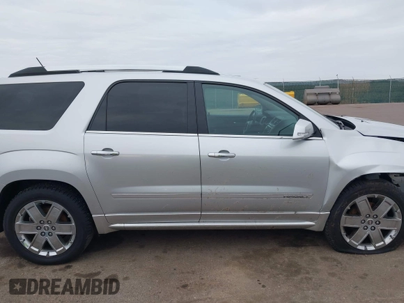 2013 GMC Acadia Denali with VIN 1GKKVTKD4DJ193074, listed as a IAAI auction lot 41879085 with 119,731 mi miles. Bid and sale history available at carsss.com. Image 14.