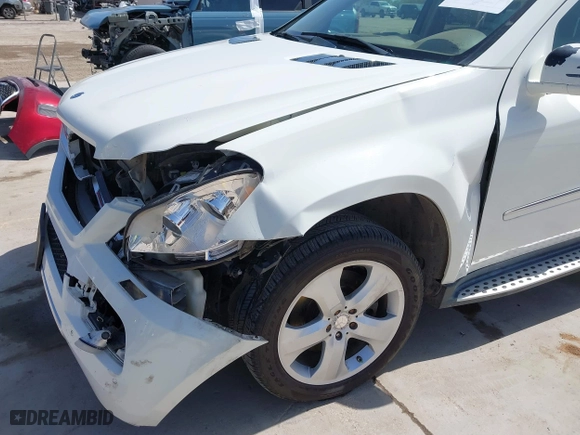 2011 Mercedes-Benz GL-Class GL 450 with VIN 4JGBF7BE7BA758192, listed as a IAAI auction lot 41815909 with 168,823 mi miles. Bid and sale history available at carsss.com. Image 6.