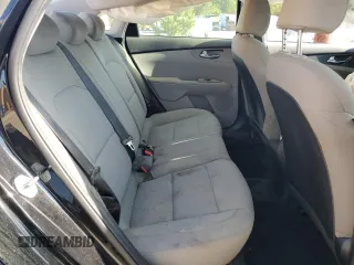 2021 Kia Forte LXS z VIN 3KPF24AD5ME379975, wystawiony jako Copart lot #55300495 z przebiegiem Nie podano mil oraz Czysty tytuł • Clean title. Historia ofert i sprzedaży dostępna na DreamBid. Obrazek 10.
