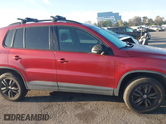 2015 Volkswagen Tiguan R-Line with VIN WVGAV7AX2FW115582, listed as a IAAI auction lot 42215389 with 168,182 mi miles and . Bid and sale history available at DreamBid. Image 13.