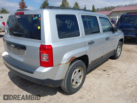 2013 Jeep Patriot Sport with VIN 1C4NJPBAXDD254864, listed as a IAAI auction lot 42019511 with 139,994 mi miles. Bid and sale history available at carsss.com. Image 4.