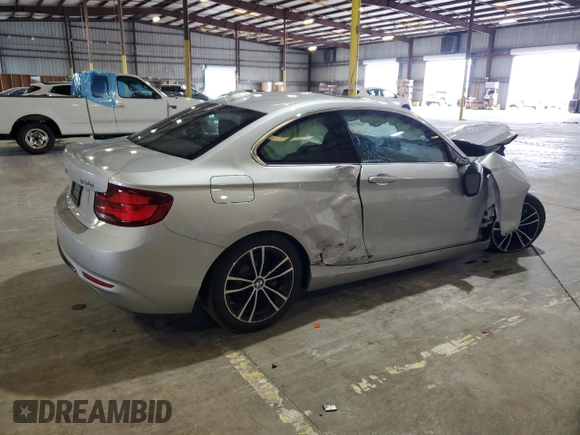 2020 BMW 2 Series 230i with VIN WBA2J1C04L7E46655, listed as a Copart auction lot 69930664 with 27,655 mi miles and Non Repairable. Bid and sale history available at carsss.com. Image 3.