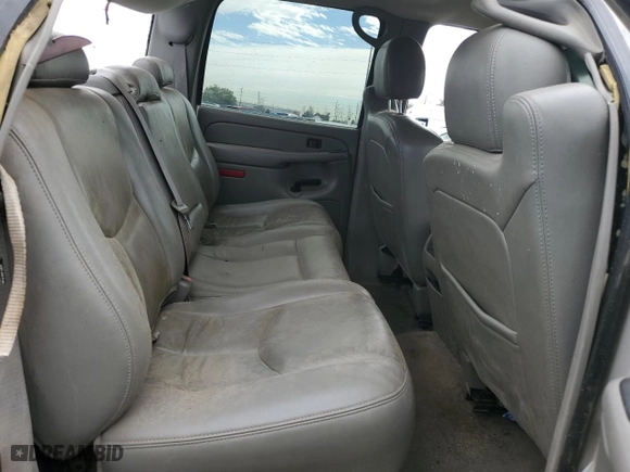 2006 Chevrolet Silverado 2500HD Work Truck with VIN 1GCHK23276F103606, listed as a Copart auction lot 71960354 with 83,830 mi miles and Salvage Title. Bid and sale history available at carsss.com. Image 10.