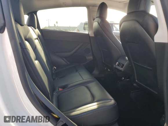 2021 Tesla Model Y Long Range z VIN 5YJYGDEE7MF090698, wystawiony jako Copart lot #44192555 z przebiegiem 78 907 mil mil oraz Szkoda całkowita • Salvage title. Historia ofert i sprzedaży dostępna na DreamBid. Obrazek 10.