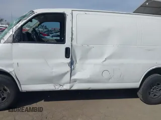 2007 GMC Savana Cargo with VIN 1GTGG25VX71150759, listed as a IAAI auction lot 41657033 with 237,546 mi miles. Bid and sale history available at carsss.com. Image 13.