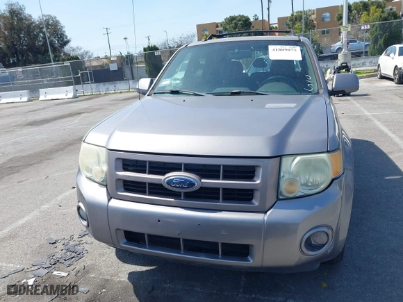 2008 Ford Escape Limited with VIN 1FMCU04188KE20184, listed as a IAAI auction lot 41809075 with 158,116 mi miles. Bid and sale history available at carsss.com. Image 12.