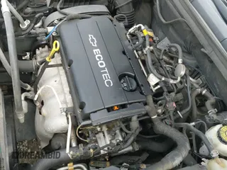 2013 Chevrolet Cruze LS z VIN 1G1PA5SHXD7185952, wystawiony jako IAAI lot #43207516 z przebiegiem 139 101 mil mil oraz . Historia ofert i sprzedaży dostępna na DreamBid. Obrazek 12.