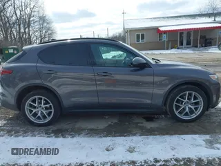 2019 Alfa Romeo Stelvio z VIN ZASPAKAN5K7C49428, wystawiony jako IAAI lot #41590351 z przebiegiem 60 052 mil mil oraz . Historia ofert i sprzedaży dostępna na DreamBid. Obrazek 14.