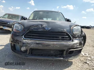 2019 MINI Countryman Cooper with VIN WMZYS7C53K3F45790, listed as a Copart auction lot 70403734 with 51,196 mi miles and Salvage Title. Bid and sale history available at carsss.com. Image 5.