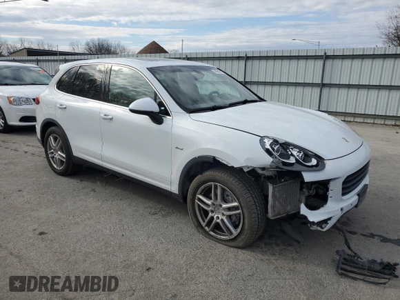 2015 Porsche Cayenne Diesel with VIN WP1AF2A22FLA32081, listed as a Copart auction lot 46645715 with 68,644 mi miles and Salvage title. Bid and sale history available at DreamBid. Image 4.
