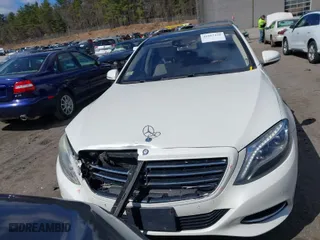 2014 Mercedes-Benz S-Class S 550 with VIN WDDUG8FB5EA046225, listed as a IAAI auction lot 41887436 with 109,551 mi miles. Bid and sale history available at carsss.com. Image 12.