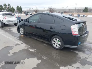 2006 Toyota Prius with VIN JTDKB20U063181951, listed as a IAAI auction lot 41573550 with 158,970 mi miles. Bid and sale history available at carsss.com. Image 3.