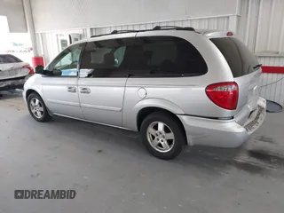 2005 Dodge Caravan SXT with VIN 2D4GP44L65R335656, listed as a IAAI auction lot 42526728 with 322,176 mi miles and . Bid and sale history available at DreamBid. Image 3.