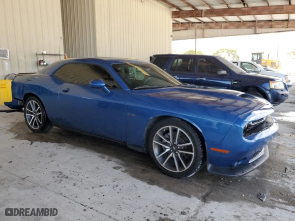 2023 Dodge Challenger R/T with VIN 2C3CDZBT1PH596954, listed as a Copart auction lot 46800625 with 7,824 mi miles and Salvage Title. Bid and sale history available at carsss.com. Image 4.