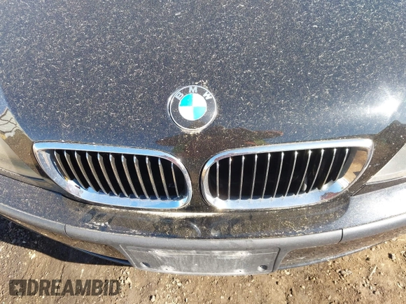 2004 BMW 3 Series 325xi with VIN WBAEU33414PF61699, listed as a IAAI auction lot 42188486 with 178,235 mi miles and . Bid and sale history available at carsss.com. Image 6.