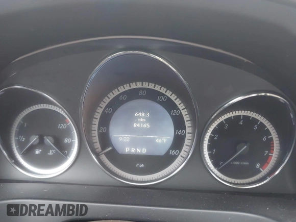 2011 Mercedes-Benz C 300 Sport z VIN WDDGF8BB4BR173695, wystawiony jako IAAI lot #41863191 z przebiegiem 84 165 mil mil oraz . Historia ofert i sprzedaży dostępna na DreamBid. Obrazek 7.