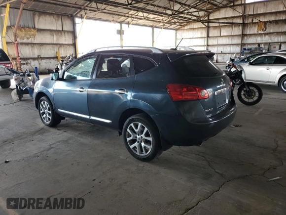 2013 Nissan Rogue SL z VIN JN8AS5MV9DW630012, wystawiony jako Copart lot #59240805 z przebiegiem 135 999 mil mil oraz Czysty tytuł • Clean title. Historia ofert i sprzedaży dostępna na DreamBid. Obrazek 2.