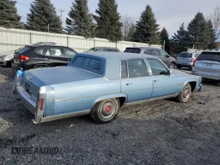 1981 Cadillac Fleetwood z VIN 1G6AB6996B9227908, wystawiony jako Copart lot #41441855 z przebiegiem 47 334 mil mil oraz Szkoda całkowita • Salvage title. Historia ofert i sprzedaży dostępna na DreamBid. Obrazek 3.