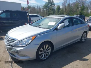 2011 Hyundai Sonata Limited with VIN 5NPEC4AB3BH204866, listed as a IAAI auction lot 42071028 with 230,480 mi miles and . Bid and sale history available at DreamBid. Image 2.