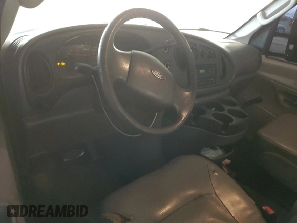 2008 Ford Econoline Cargo Commercial z VIN 1FTSE34L78DA38670, wystawiony jako Copart lot #86403624 z przebiegiem 245 587 mil mil oraz Szkoda całkowita • Salvage title. Historia ofert i sprzedaży dostępna na DreamBid. Obrazek 8.