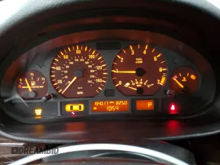 2005 BMW 3 Series 325xi with VIN WBAEU33455PR19451, listed as a Copart auction lot 85148034 with 194,017 mi miles and Salvage Title. Bid and sale history available at carsss.com. Image 9.