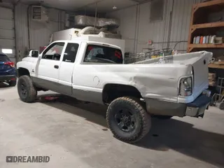 2001 Dodge Ram 2500 with VIN 1B7KF23701J537958, listed as a IAAI auction lot 40478428 with 227,209 mi miles. Bid and sale history available at carsss.com. Image 3.