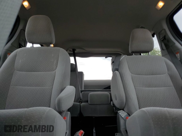 2019 Toyota Sienna LE Auto Access Seat with VIN 5TDKZ3DC1KS008614, listed as a Copart auction lot 54480165 with 114,320 mi miles and Salvage title. Bid and sale history available at DreamBid. Image 10.