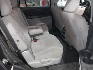2016 Honda Pilot LX with VIN 5FNYF6H1XGB111488, listed as a IAAI auction lot 41581706 with 100,028 mi miles. Bid and sale history available at carsss.com. Image 8.