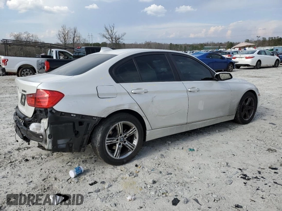 2015 BMW 3 Series 328i xDrive с VIN WBA3B5G54FNS16660, выставлен на аукционе Copart как лот 47927835 с пробегом 97 446 миль миль и Списание • Salvage title. История ставок и продаж доступна на DreamBid. Изображение 3.