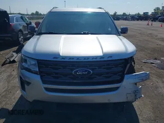 2019 Ford Explorer XLT z VIN 1FM5K8D83KGA27455, wystawiony jako IAAI lot #42468757 z przebiegiem 36 109 mil mil oraz . Historia ofert i sprzedaży dostępna na DreamBid. Obrazek 12.