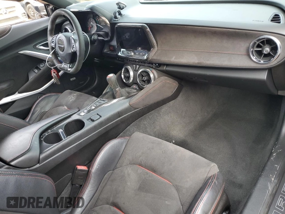 2018 Chevrolet Camaro ZL1 with VIN 1G1FJ1R60J0149068, listed as a Copart auction lot 44157975 with 60,385 mi miles and Salvage Title. Bid and sale history available at DreamBid. Image 8.