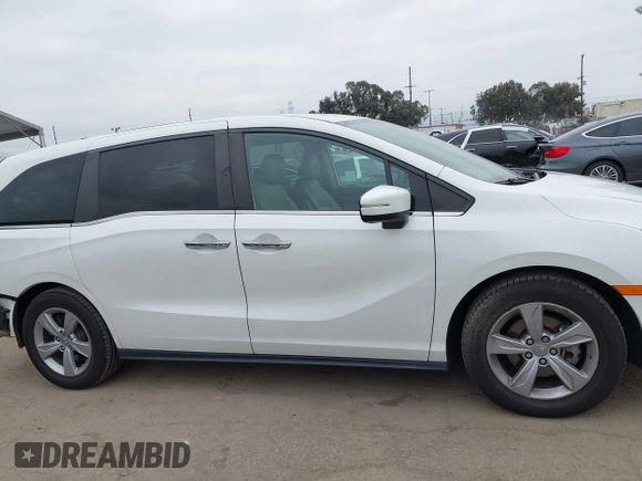 2020 Honda Odyssey EX-L with VIN 5FNRL6H78LB009523, listed as a IAAI auction lot 41882610 with 42,661 mi miles. Bid and sale history available at carsss.com. Image 14.