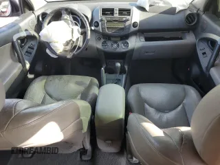 2010 Toyota RAV4 Limited z VIN 2T3DK4DV1AW019615, wystawiony jako Copart lot #55572924 z przebiegiem 160 025 mil mil oraz Szkoda całkowita • Salvage title. Historia ofert i sprzedaży dostępna na DreamBid. Obrazek 8.