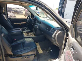 2008 GMC Sierra Denali z VIN 2GTEK638781311204, wystawiony jako IAAI lot #42078564 z przebiegiem 158 728 mil mil oraz . Historia ofert i sprzedaży dostępna na DreamBid. Obrazek 5.
