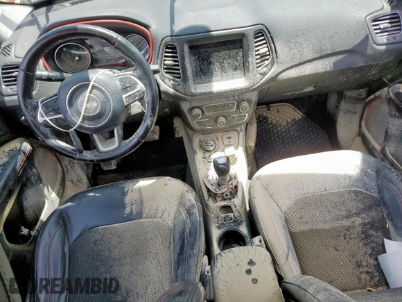 2020 Jeep Compass Trailhawk with VIN 3C4NJDDB5LT177298, listed as a Copart auction lot 61922045 with 108,619 mi miles and Salvage title. Bid and sale history available at DreamBid. Image 8.
