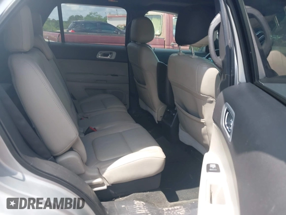 2014 Ford Explorer XLT with VIN 1FM5K8D84EGA21359, listed as a IAAI auction lot 42166860 with 191,004 mi miles and . Bid and sale history available at carsss.com. Image 8.