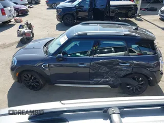 2019 MINI Countryman Cooper S with VIN WMZYT3C51K3E95266, listed as a IAAI auction lot 42531352 with 67,987 mi miles and . Bid and sale history available at DreamBid. Image 13.