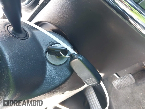 2004 Pontiac Vibe with VIN 5Y2SL62854Z461234, listed as a IAAI auction lot 41499247 with 167,380 mi miles and . Bid and sale history available at DreamBid. Image 11.