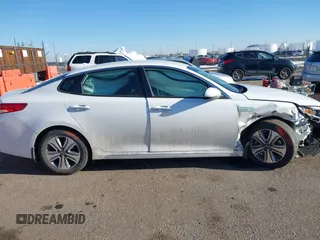 2017 Kia Optima EX with VIN KNAGU4LE5H5018152, listed as a IAAI auction lot 41448787 with 75,875 mi miles and . Bid and sale history available at DreamBid. Image 13.