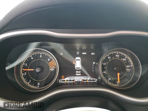 2017 Jeep Cherokee Limited с VIN 1C4PJLDB8HW526202, выставлен на аукционе Copart как лот 63217615 с пробегом 164 807 миль миль и Чистый • Clean title. История ставок и продаж доступна на DreamBid. Изображение 9.