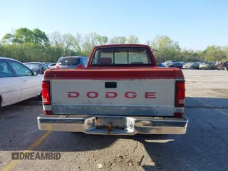 1991 Dodge Dakota "S" with VIN 1B7FL26X4MS257044, listed as a IAAI auction lot 42038980 with 120,127 mi miles. Bid and sale history available at carsss.com. Image 16.