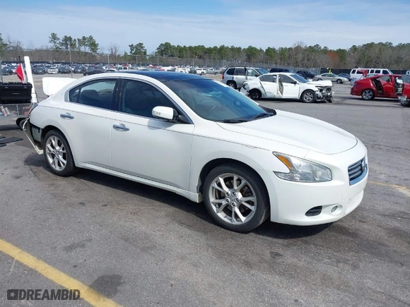 2014 Nissan Maxima 3.5 SV with VIN 1N4AA5AP7EC492788, listed as a IAAI auction lot 41737646 with 134786 miles. Bid and sale history available at carsss.com. Image 1.