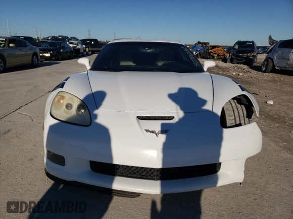 2010 Chevrolet Corvette Z16 Grand Sport 3LT z VIN 1G1YW2DW9A5103748, wystawiony jako Copart lot #80986774 z przebiegiem 134 004 mil mil oraz Szkoda całkowita • Salvage title. Historia ofert i sprzedaży dostępna na DreamBid. Obrazek 5.