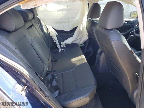 2014 Volkswagen Jetta Sedan SE w/Connectivity with VIN 3VWD17AJ2EM369832, listed as a Copart auction lot 86004234 with 142,085 mi miles and Salvage Title. Bid and sale history available at carsss.com. Image 10.