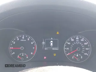 2016 Kia Optima LX with VIN KNAGT4L30G5081448, listed as a IAAI auction lot 41887881 with 95,214 mi miles. Bid and sale history available at carsss.com. Image 7.