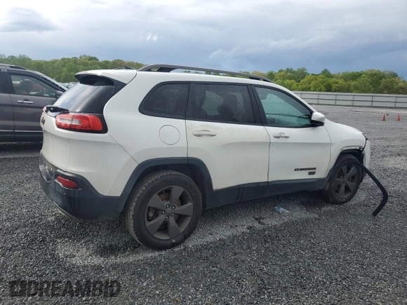 2016 Jeep Cherokee Latitude with VIN 1C4PJMCS8GW250805, listed as a Copart auction lot 52947755 with 135,399 mi miles and Clean Title. Bid and sale history available at carsss.com. Image 3.