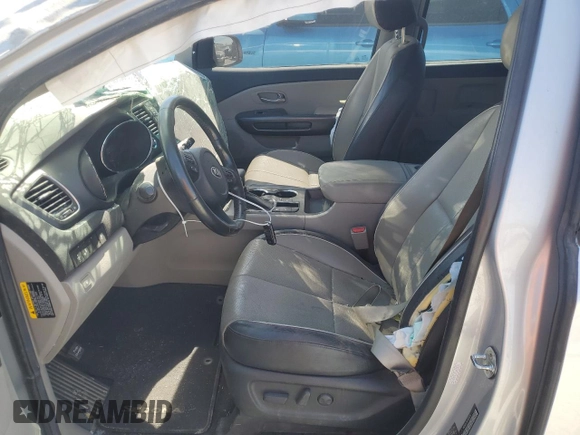 2020 Kia Sedona LX with VIN KNDMB5C19L6635216, listed as a Copart auction lot 69744734 with 0 mi miles and Salvage Title. Bid and sale history available at carsss.com. Image 7.